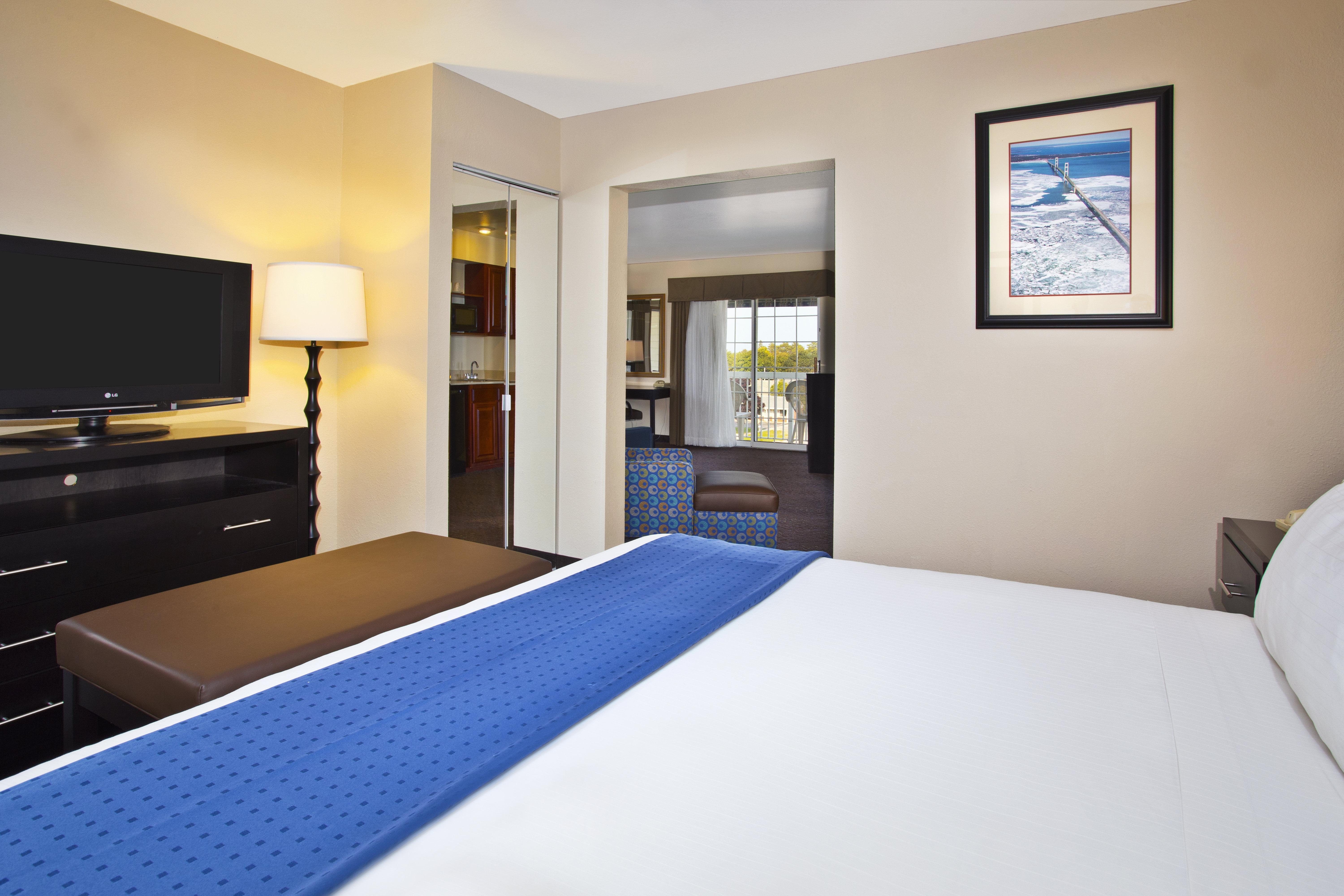 Holiday Inn Express Mackinaw City By Ihg Exteriör bild