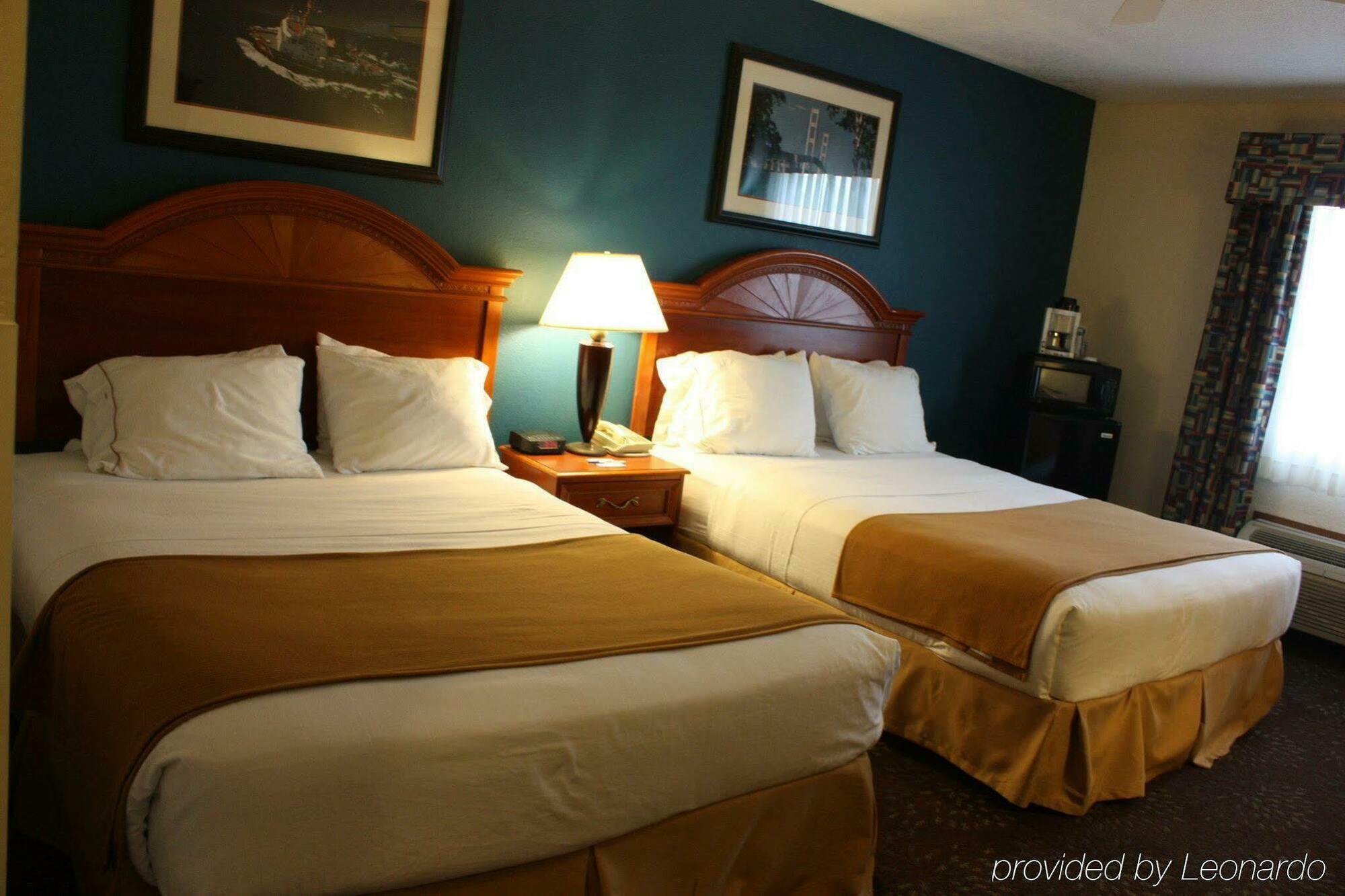 Holiday Inn Express Mackinaw City By Ihg Exteriör bild