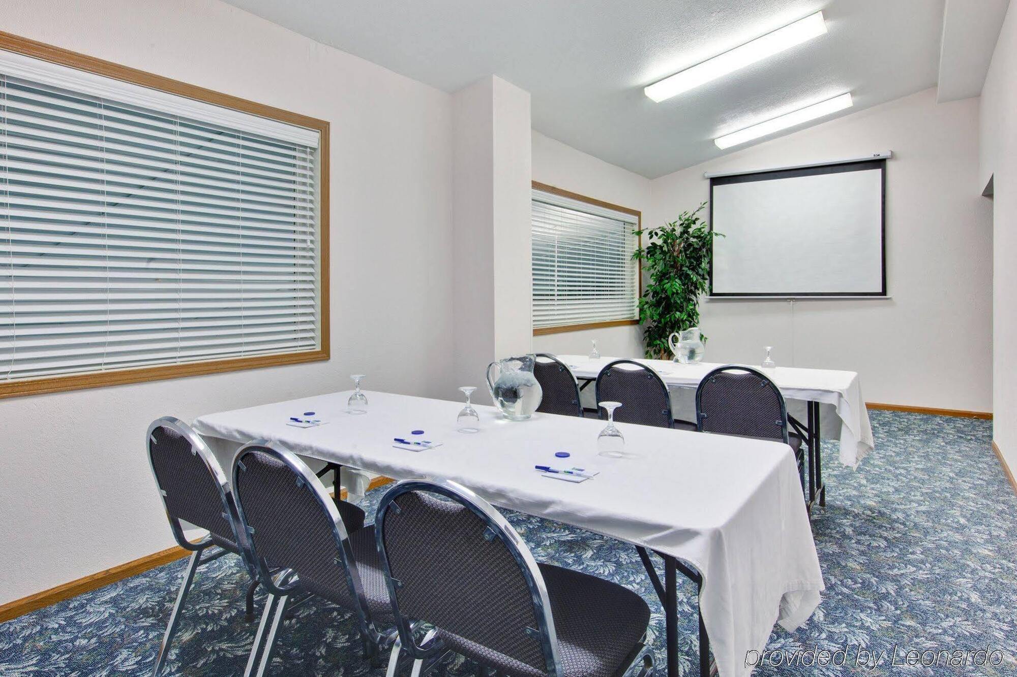 Holiday Inn Express Mackinaw City By Ihg Exteriör bild
